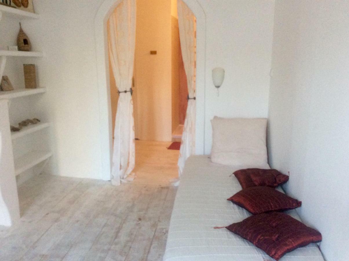 La Planque Bed & Breakfast Gruissan Exterior photo